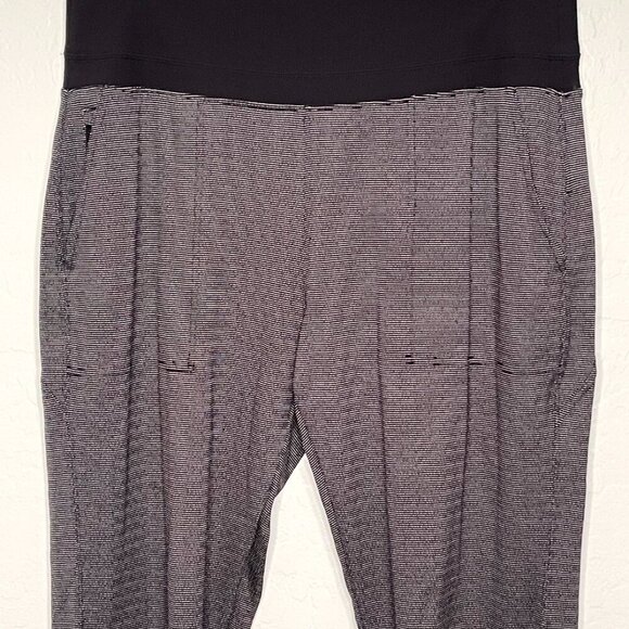 Athleta Vencie Textured Quick Dry Athletic Black Joggers XL - Picture 4 of 9